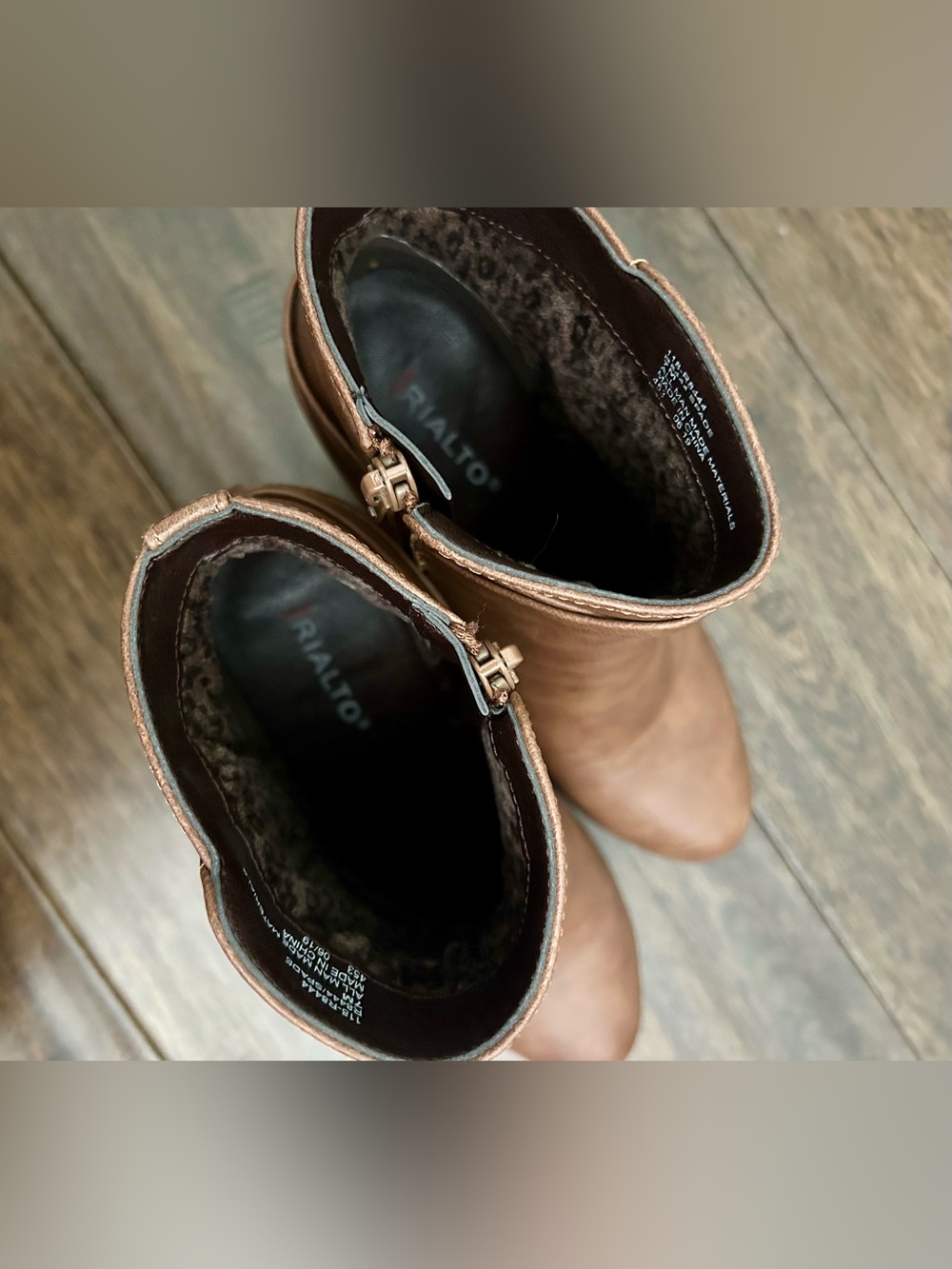 Rialto Spade Brown Ankle Booties Size 7M Block Heel Side Zip Booties - Picture 7 of 7